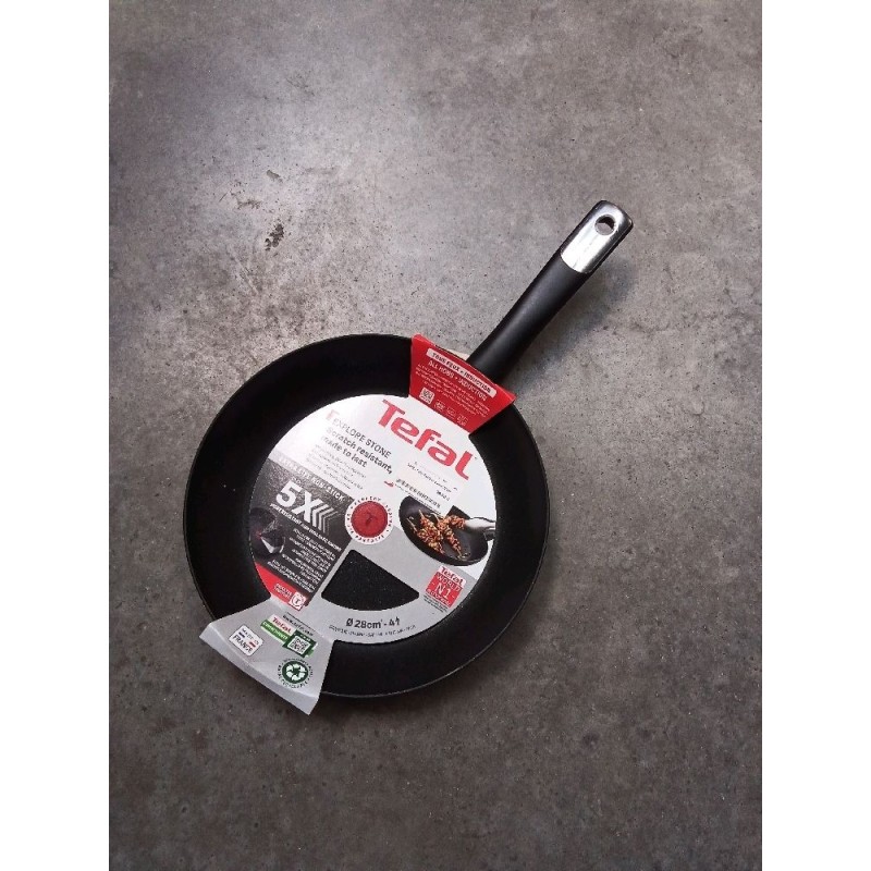 Poele 28 cm (neuf)